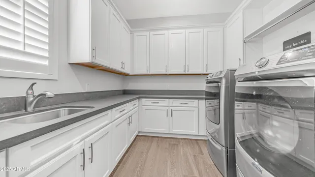 $1,225,000 | 2086 East Trigger Way, Gilbert, AZ 85297