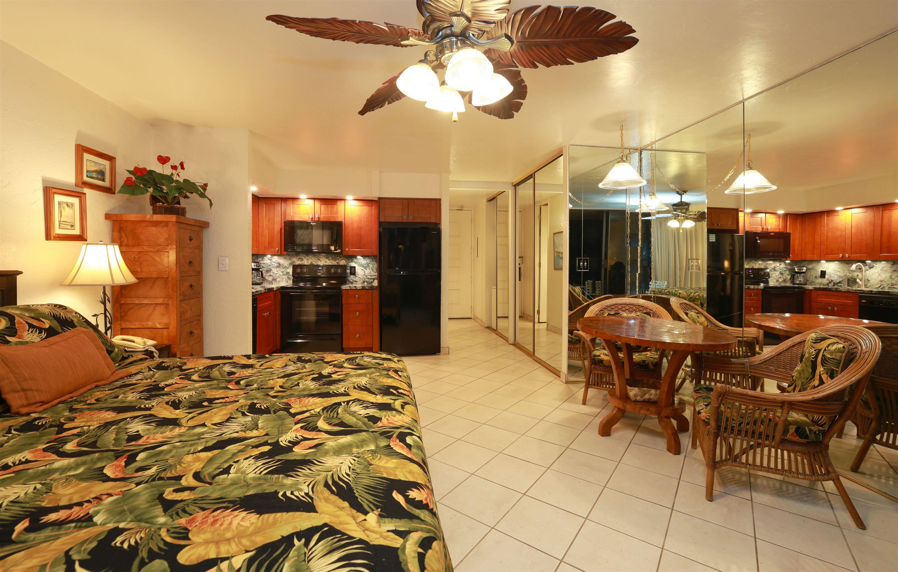3543 Lower Honoapiilani Road, Unit C107 Lahaina, HI 96761 - Photo 22 of 49 a view of a dining room with furniture