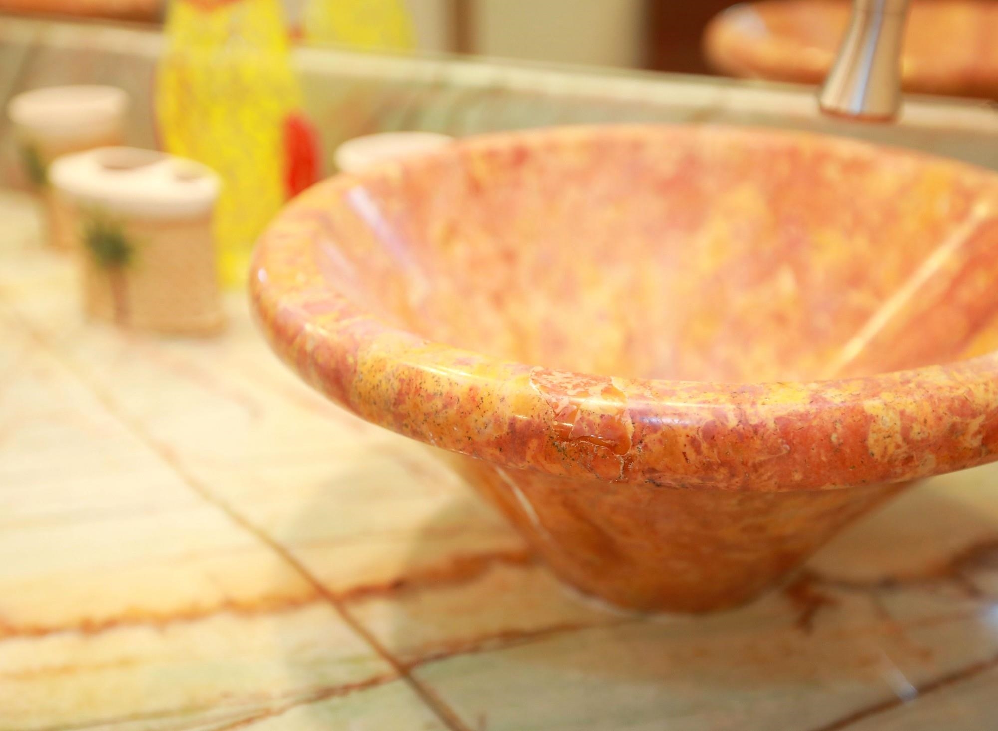 3543 Lower Honoapiilani Road, Unit C107 Lahaina, HI 96761 - Photo 9 of 49 a view of residential space and tree