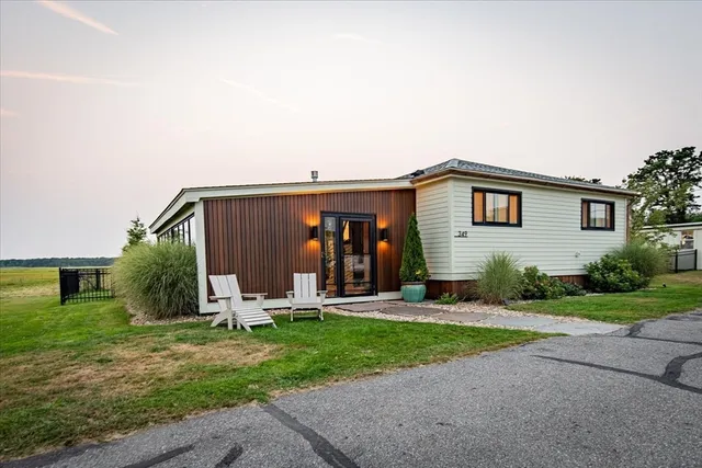 $1,600,000 | 349 North End Boulevard, Salisbury, MA 01952