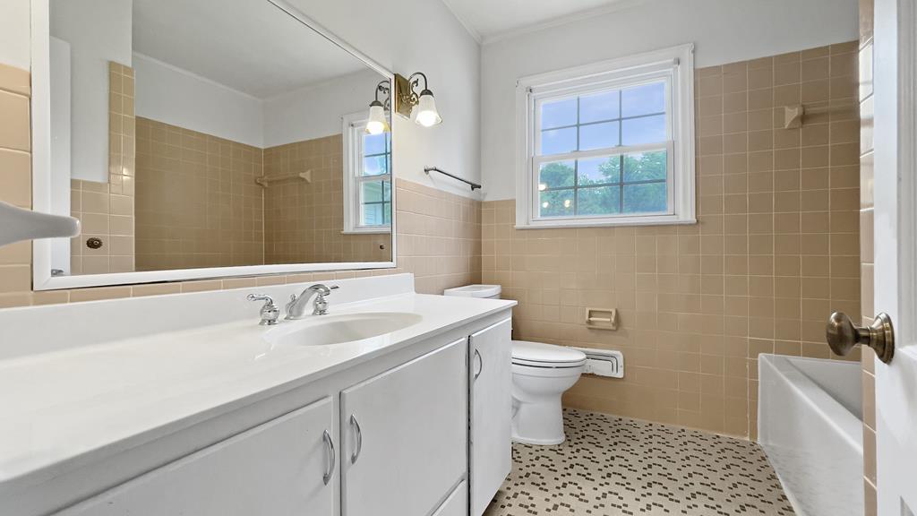 215 Sheffield Road Greenwood, SC 29646 - Photo 12 of 22 Gallery Image 12