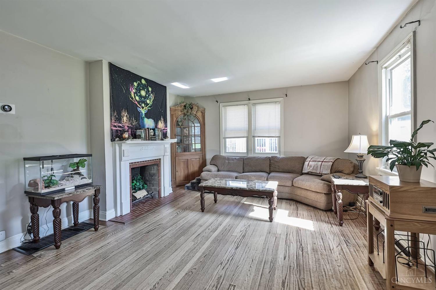 5355 Fox Road Cincinnati, OH 45239 - Photo 4 of 23 Gallery Image 4
