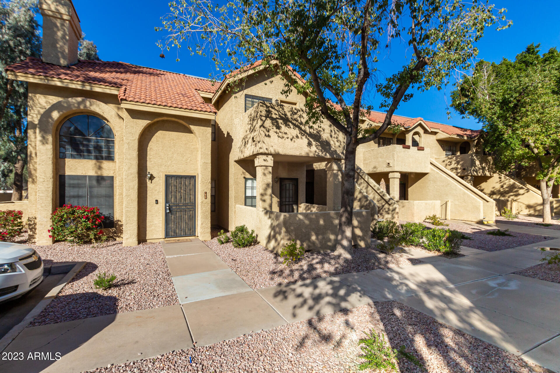 1126 West Elliot Road, Unit 1049 Chandler, AZ 85224 - Photo 1 of 26 0001-01 - Elliot