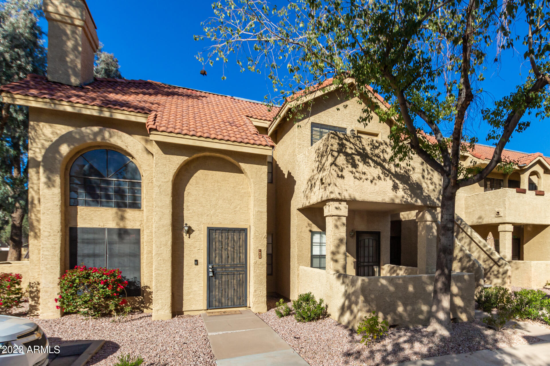 1126 West Elliot Road, Unit 1049 Chandler, AZ 85224 - Photo 2 of 26 0002-02 - Elliot