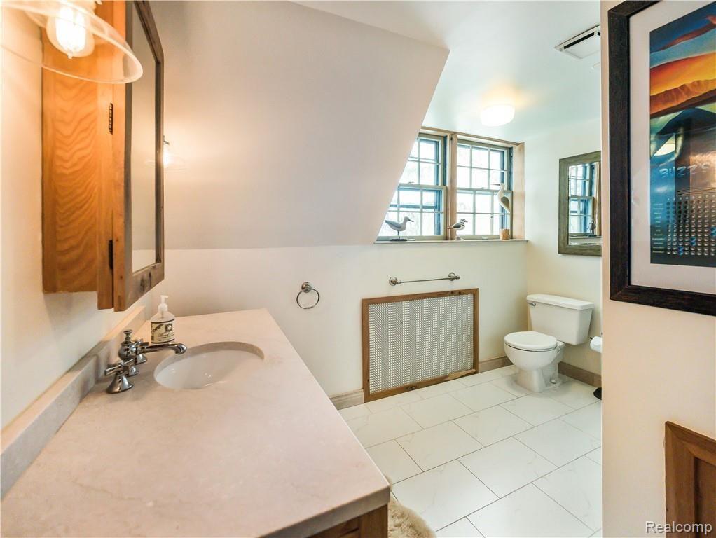32905 Bingham Road Franklin, MI 48025 - Photo 29 of 41