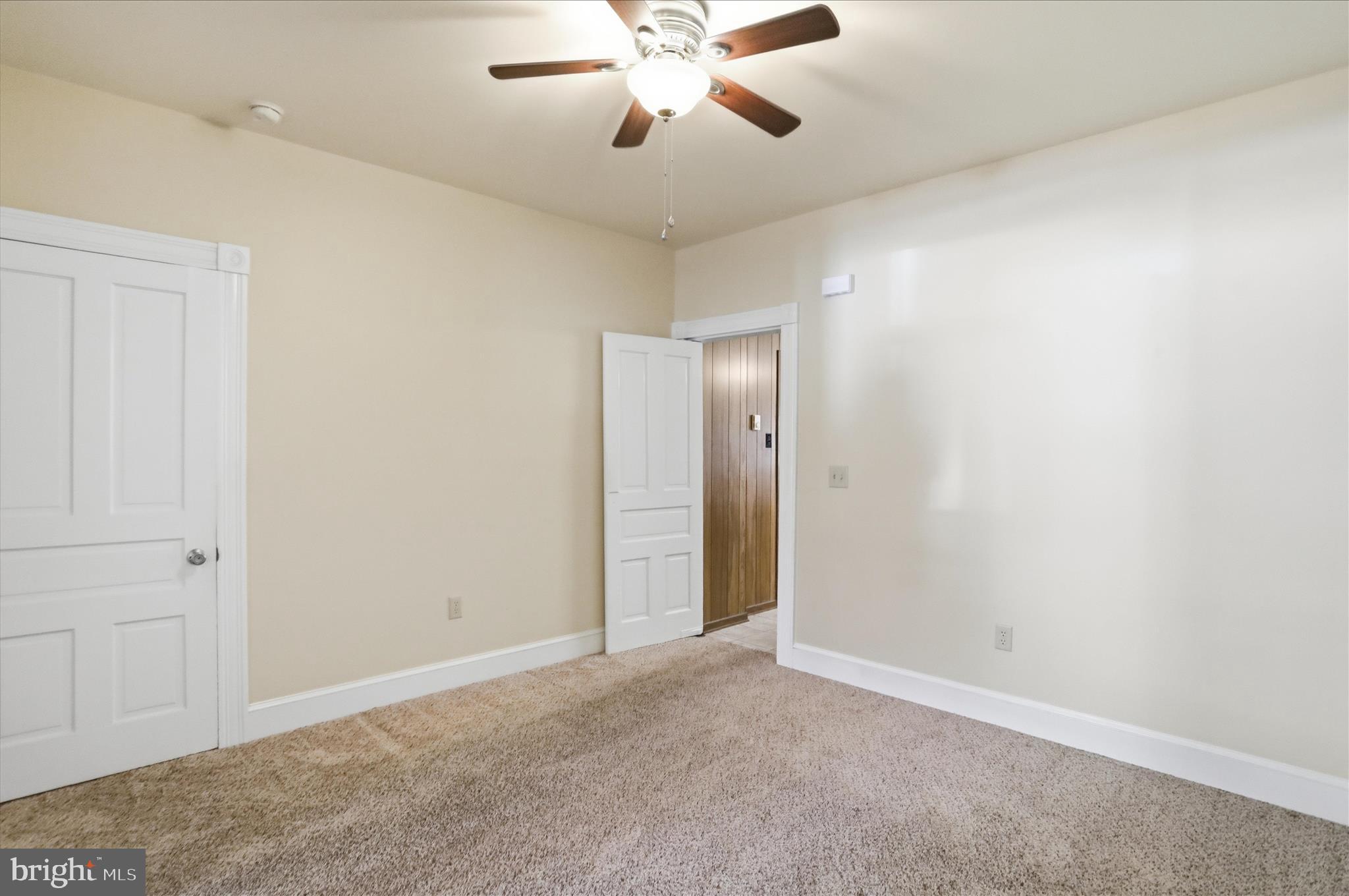 438 Chestnut Street Cumberland, MD 21502 - Photo 21 of 36 a view of an empty room