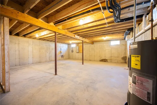 $485,900 | 4 Pine Lane, Coventry, RI 02816