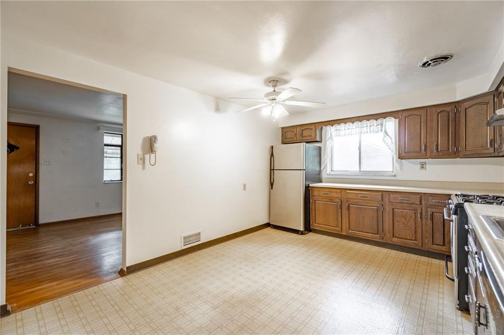 1294 Cook School Road Bridgeville, PA 15017 - Photo 8 of 25 Gallery Image 8