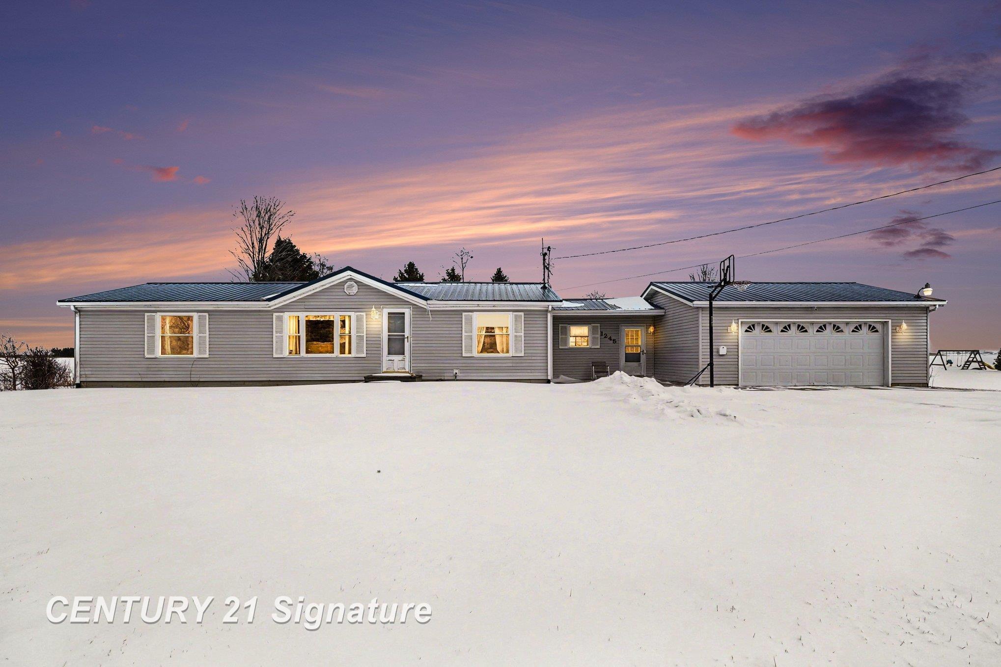 1245 South Pine Road Bay City, MI 48708 - Photo 2 of 18