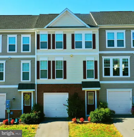 $2,300 | 165 Solara Drive, Winchester, VA 22602