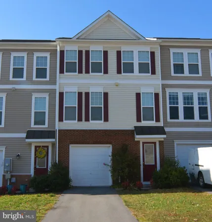 $2,300 | 165 Solara Drive, Winchester, VA 22602
