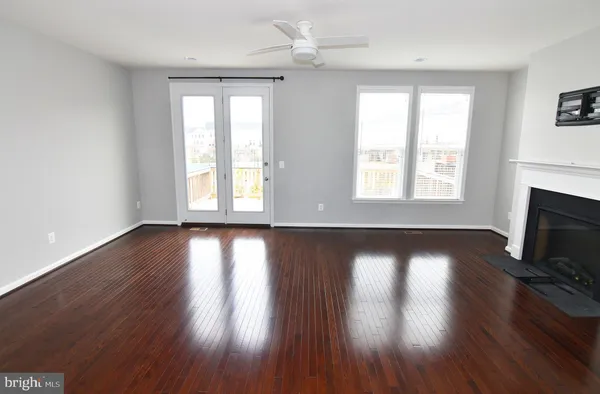$2,300 | 165 Solara Drive, Winchester, VA 22602