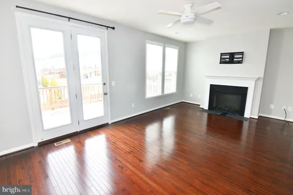 $2,300 | 165 Solara Drive, Winchester, VA 22602