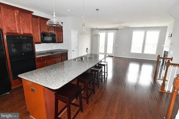 $2,300 | 165 Solara Drive, Winchester, VA 22602