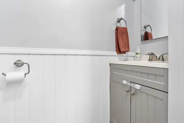 $589,000 | 40 Medway Street, Norfolk, MA 02056