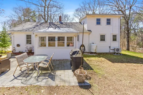 $589,000 | 40 Medway Street, Norfolk, MA 02056