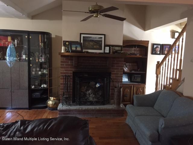 470 St George Road Staten Island, NY 10306 - Photo 3 of 14 IMG_1620