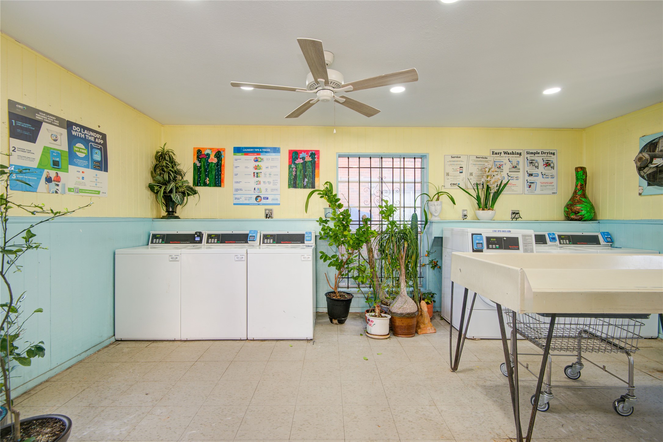 11540 Chimney Rock Road, Unit 117 Houston, TX 77035 - Photo 26 of 38 a workspace with furniture and window