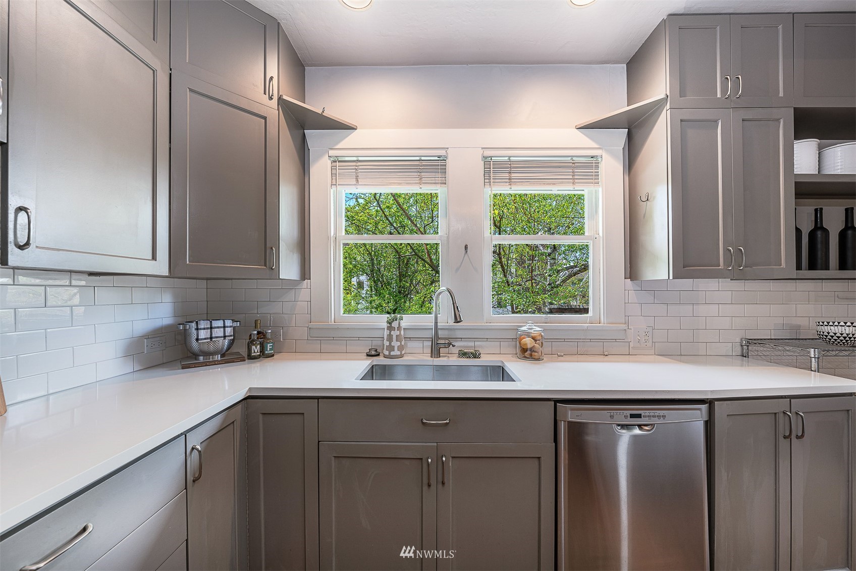 1902 North 46th Street Seattle, WA 98103 - Photo 10 of 35 Gallery Image 10