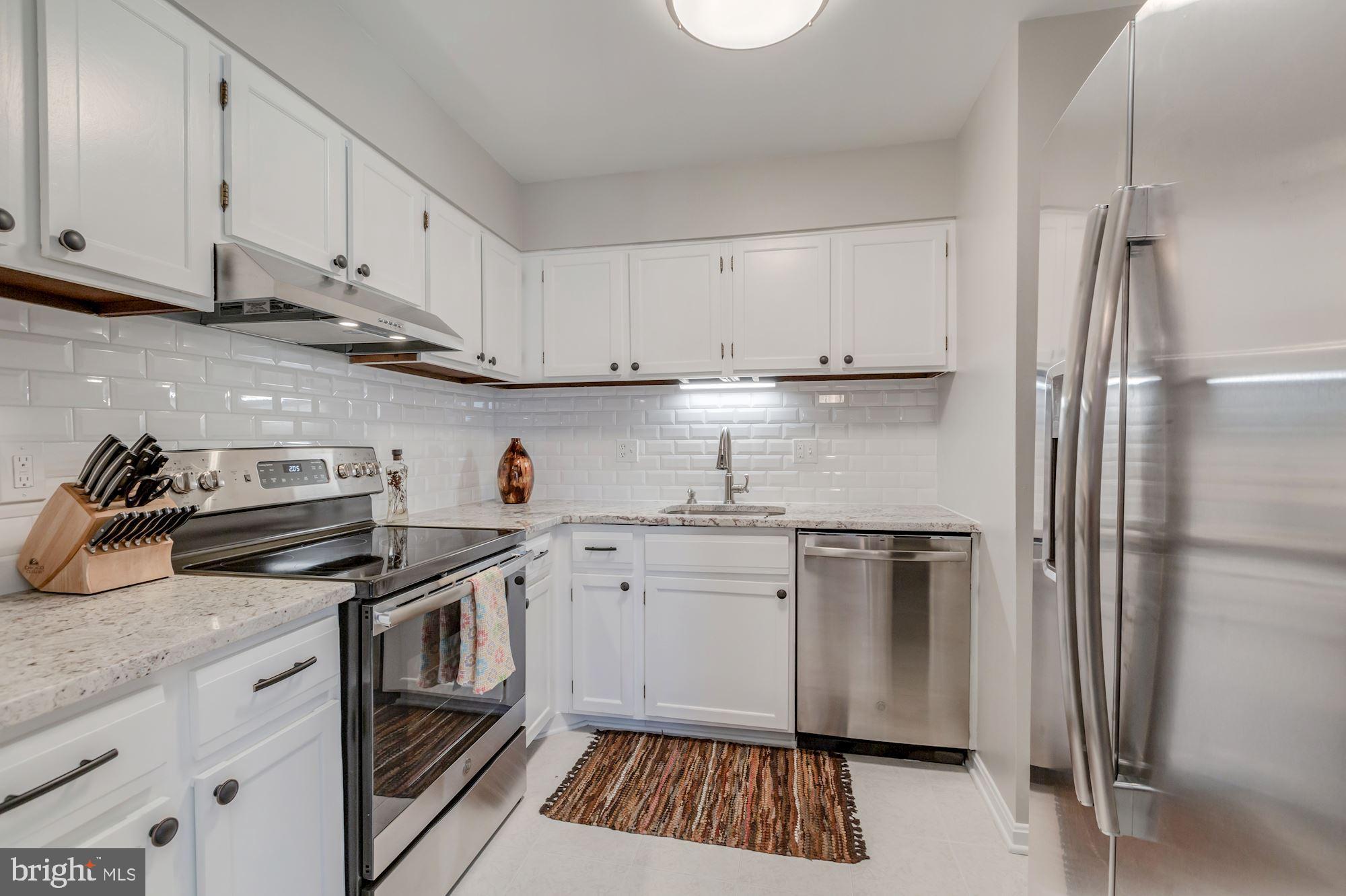 6153 Edsall Road, Unit J Alexandria, VA 22304 - Photo 7 of 17 All New Stainless Steel Appliances