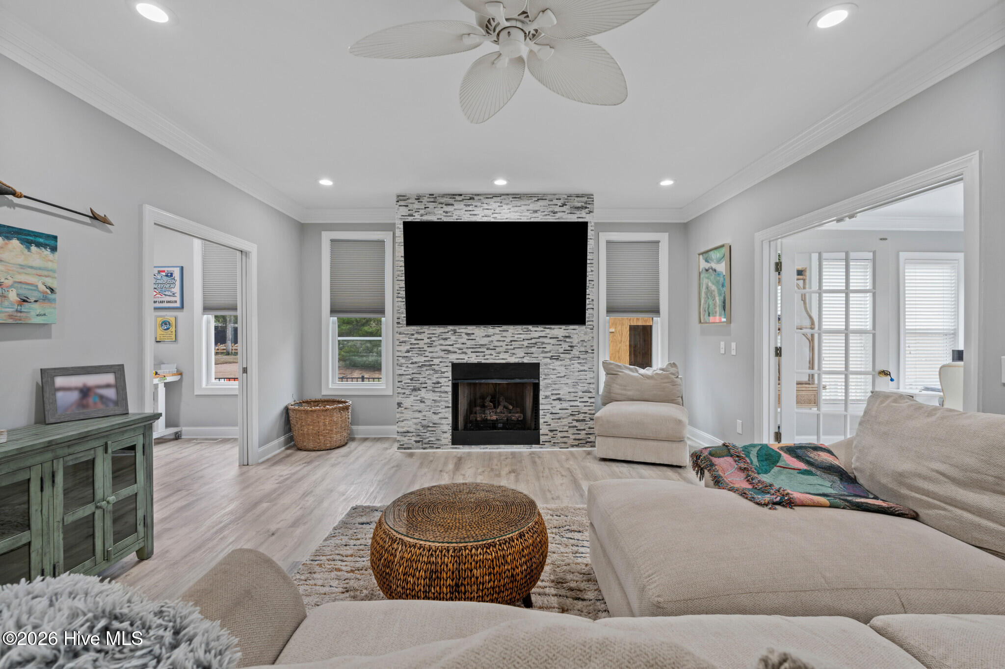 2625 Seashore Road Southwest Supply, NC 28462 - Photo 16 of 61 Family Room