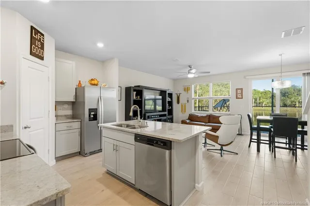 $368,000 | 3931 Southeast Mentmore Lane, Stuart, FL 34997