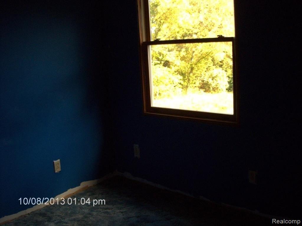 8270 Logana Road Avoca, MI 48006 - Photo 18 of 23 Bedroom 3