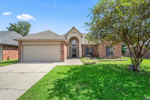 $199,900 | 10040 Park Ridge Drive, Denham Springs, LA 70706