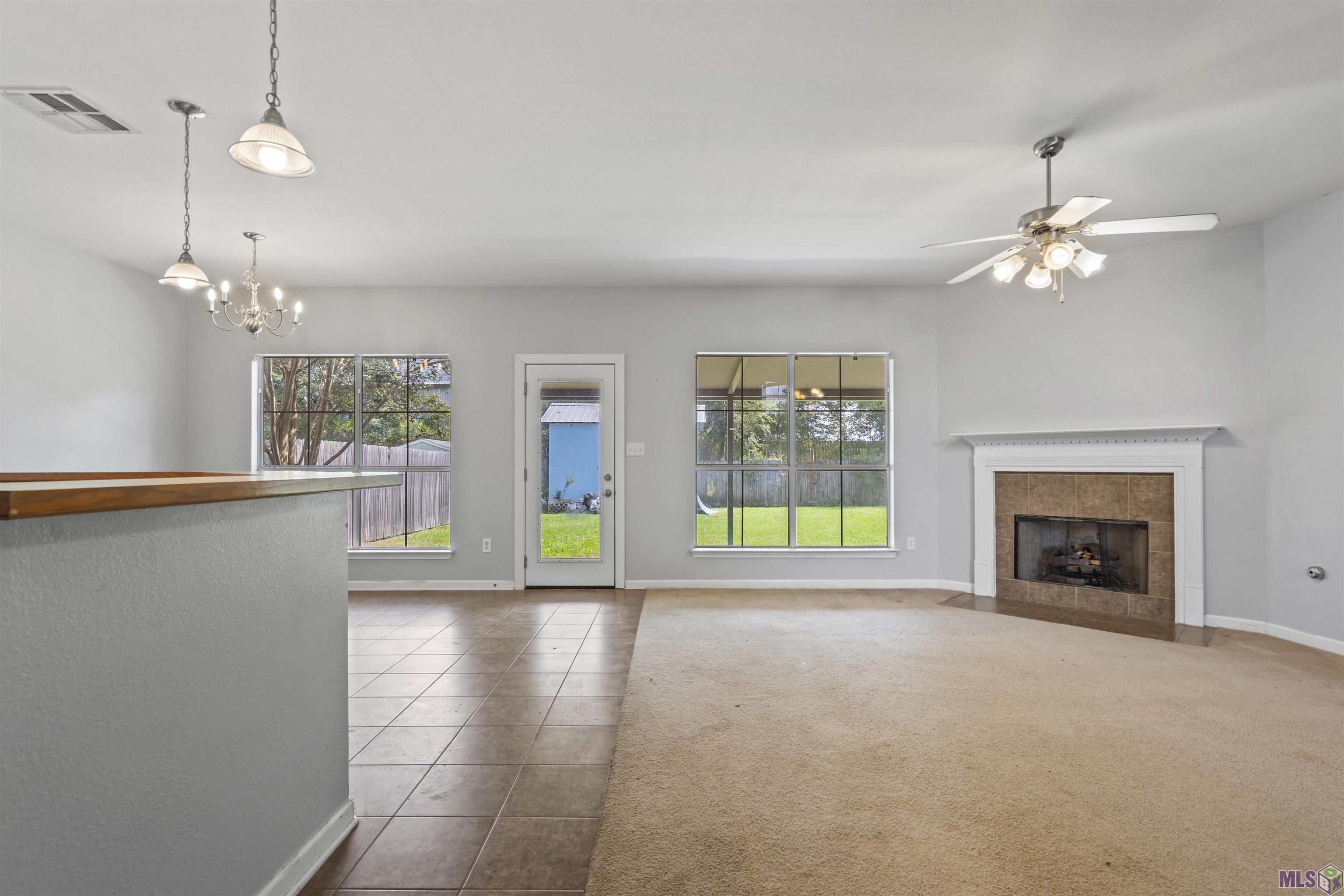 10040 Park Ridge Drive Denham Springs, LA 70706 - Photo 7 of 17