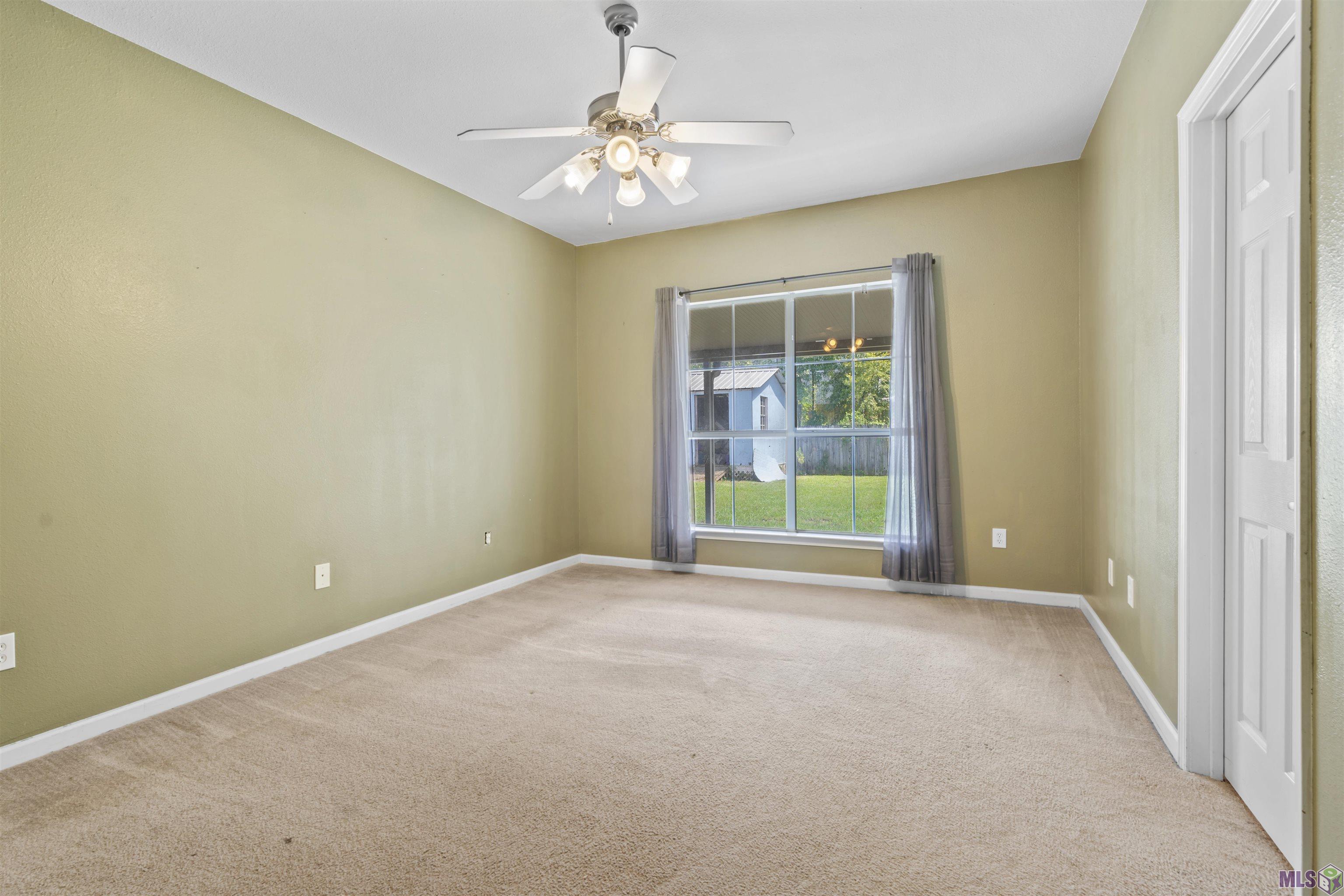 10040 Park Ridge Drive Denham Springs, LA 70706 - Photo 9 of 17
