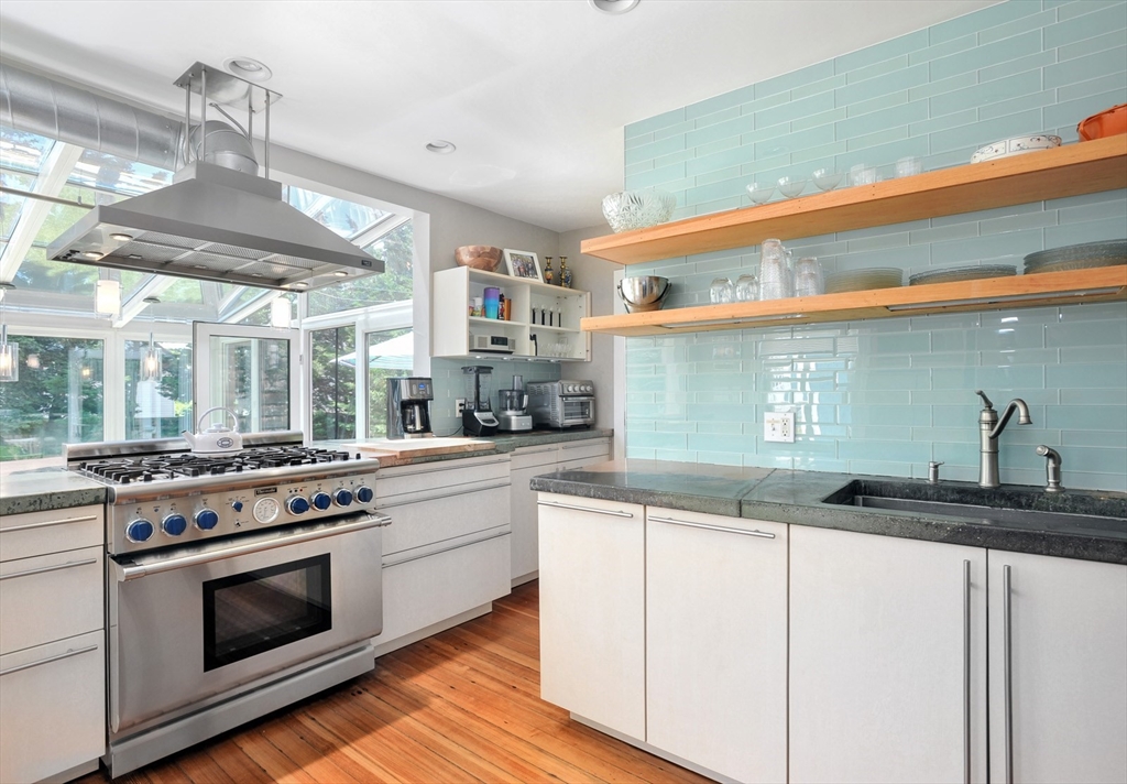 62 F Street, Unit BEACHSIDE Hull, MA 02045 - Photo 8 of 26