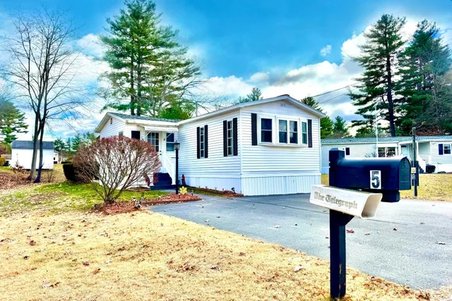 $124,900 | 5 Plainfield Lane, Nashua, NH 03062