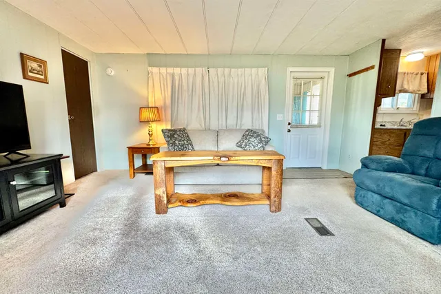 $124,900 | 5 Plainfield Lane, Nashua, NH 03062