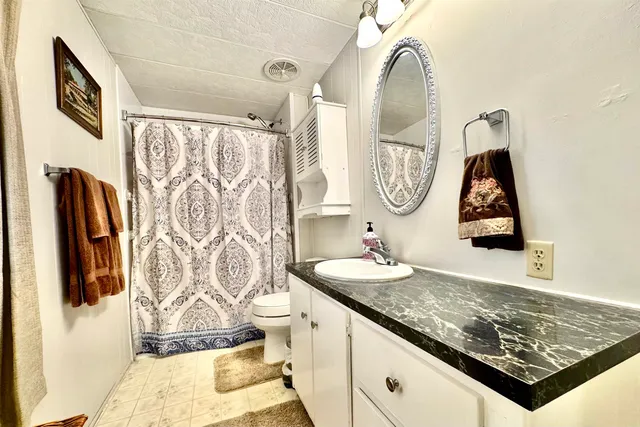 $124,900 | 5 Plainfield Lane, Nashua, NH 03062