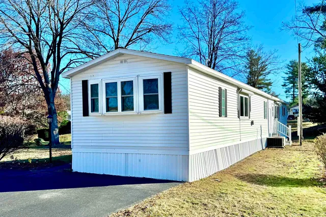 $124,900 | 5 Plainfield Lane, Nashua, NH 03062