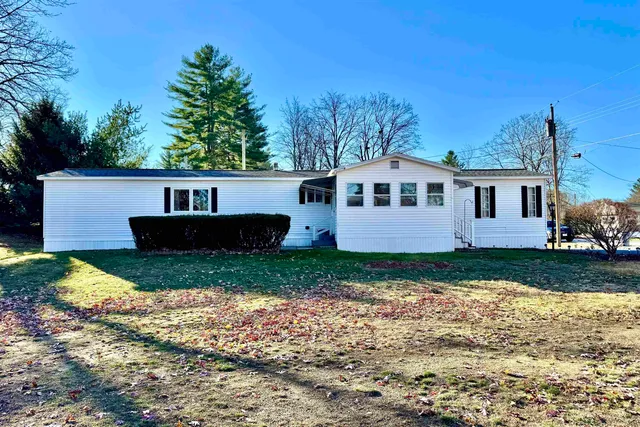 $124,900 | 5 Plainfield Lane, Nashua, NH 03062