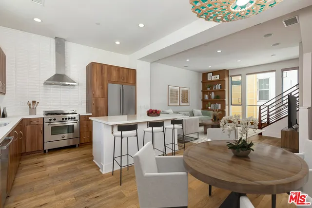 $4,500 | 2206 Fox Lane, Los Angeles, CA 90026