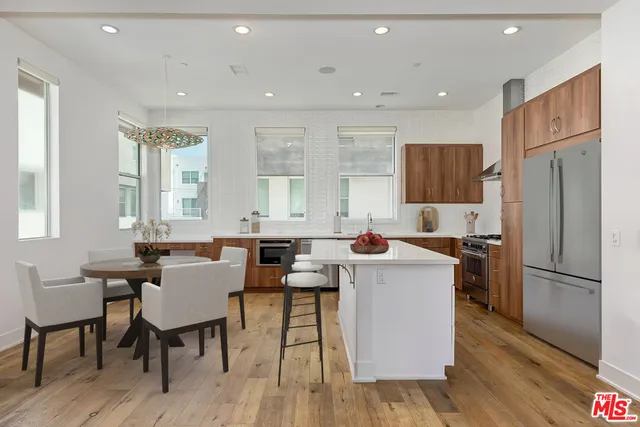 $4,500 | 2206 Fox Lane, Los Angeles, CA 90026