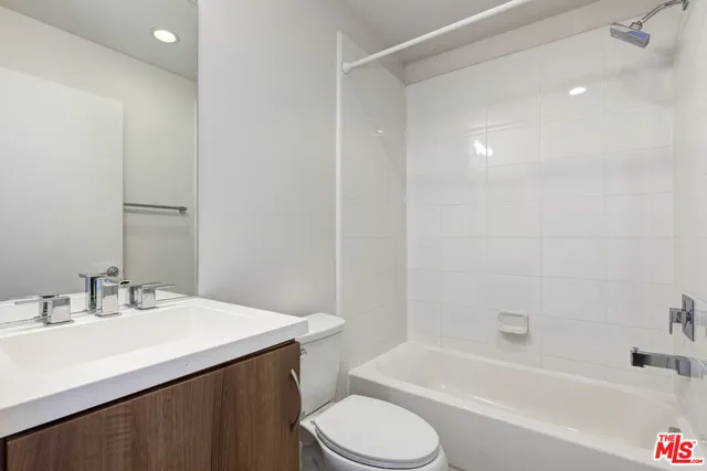 $4,500 | 2206 Fox Lane, Los Angeles, CA 90026