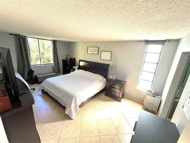 $2,200 | 737 Southeast 1st Way, Unit 302, Deerfield Beach, FL 33441