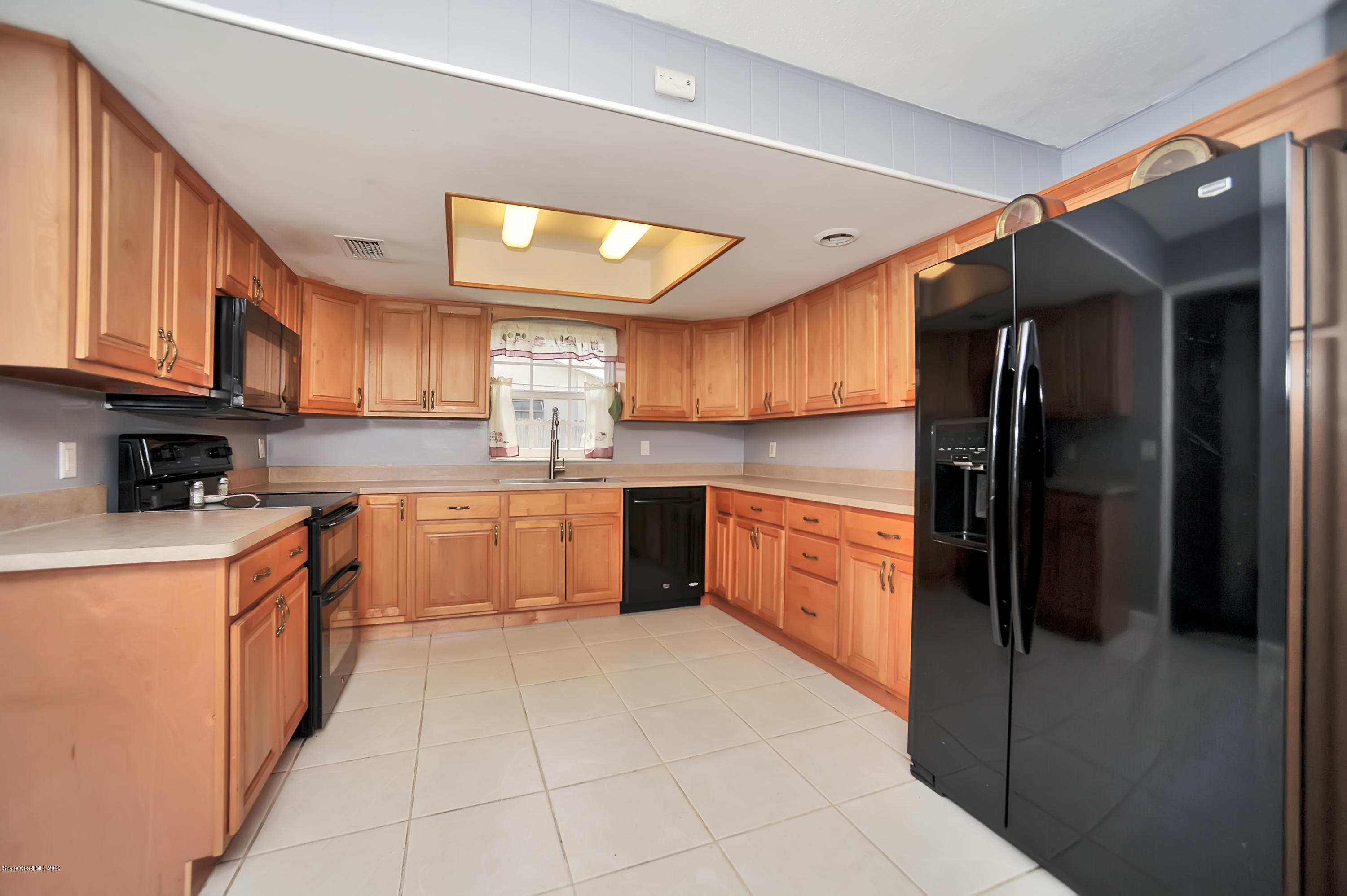 2803 Rheims Avenue Melbourne, FL 32935 - Photo 5 of 18 REW_8177