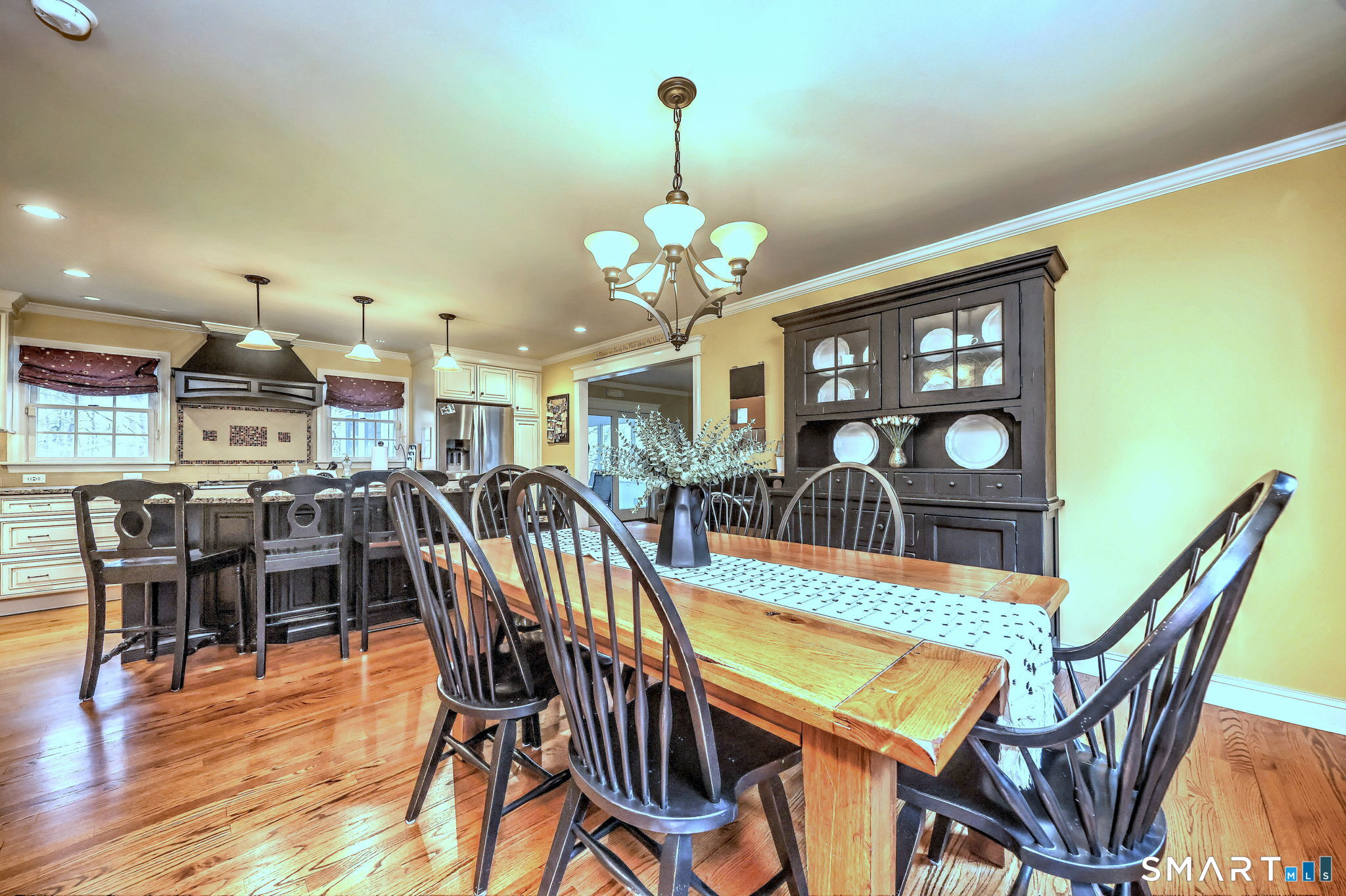 923 Garden Road Orange, CT 06477 - Photo 11 of 35