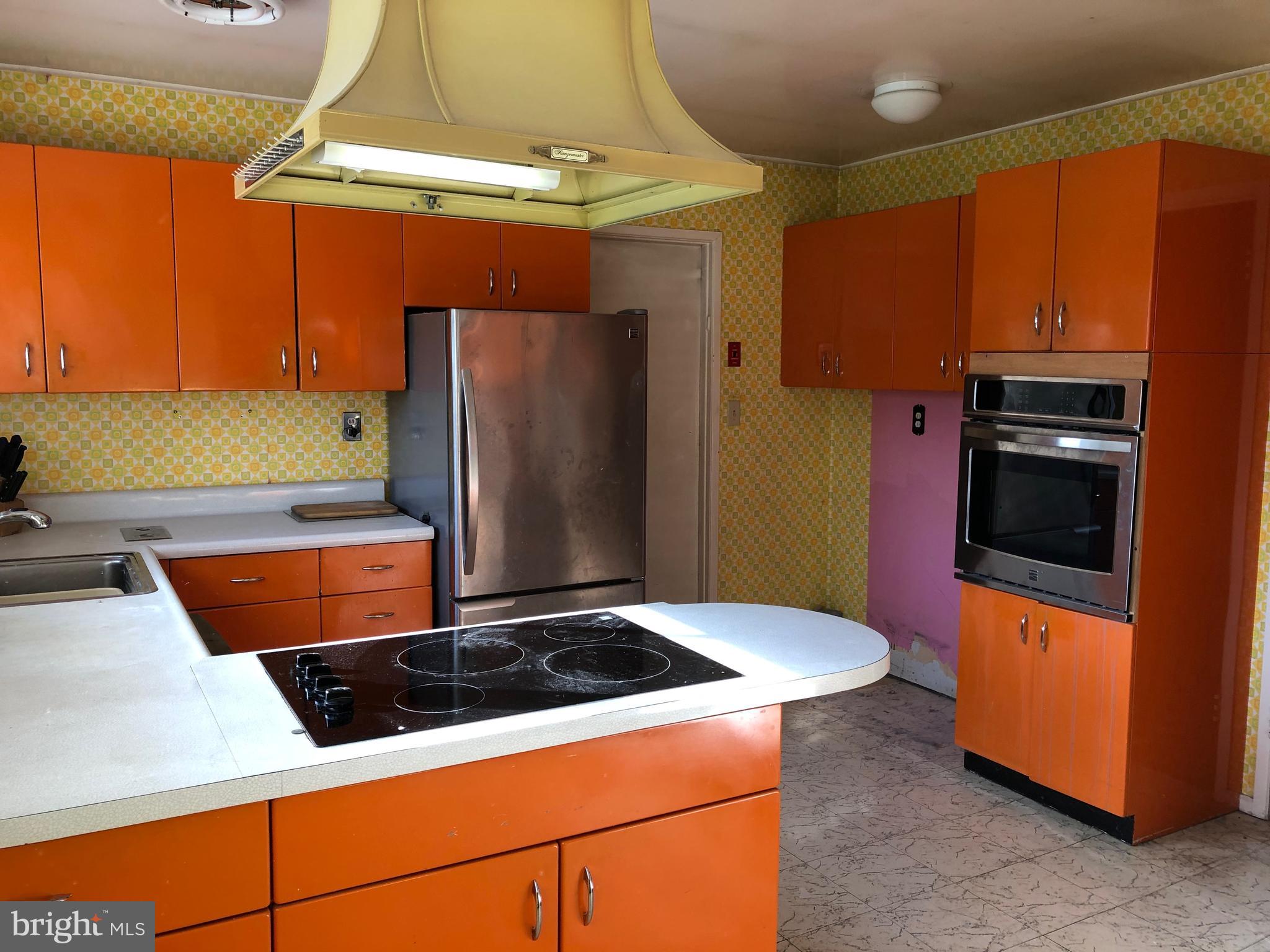 75 Firtree Road Levittown, PA 19056 - Photo 2 of 15 Kitchen