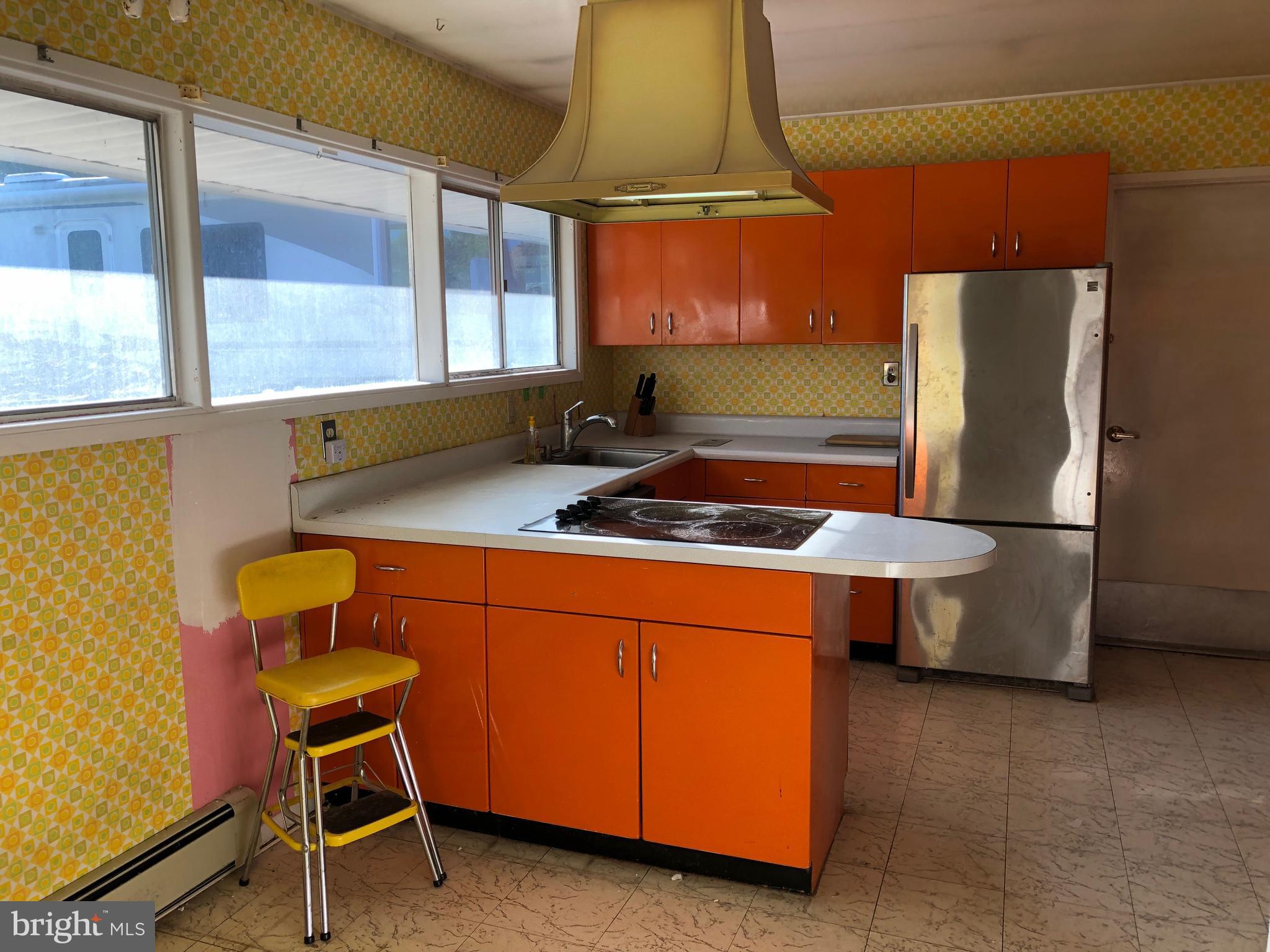 75 Firtree Road Levittown, PA 19056 - Photo 3 of 15 Kitchen