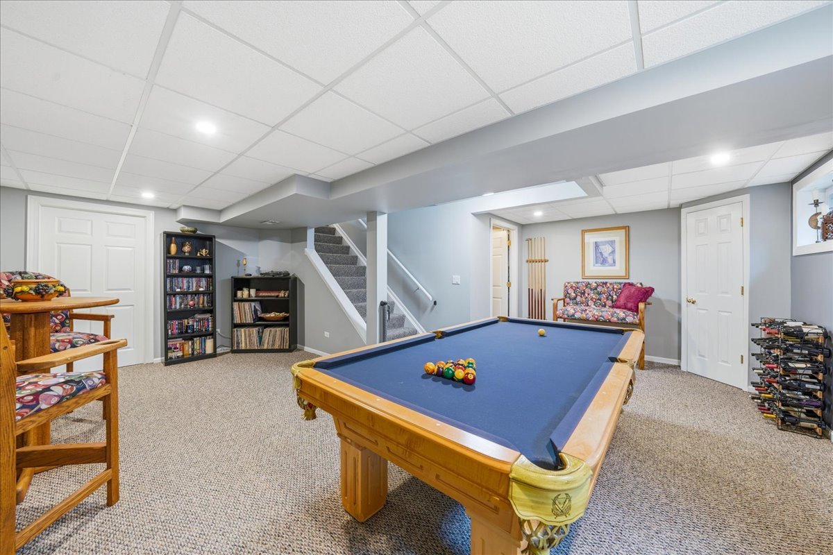 334 Clearview Circle Round Lake, IL 60073 - Photo 22 of 36 a room with furniture and air hockey table
