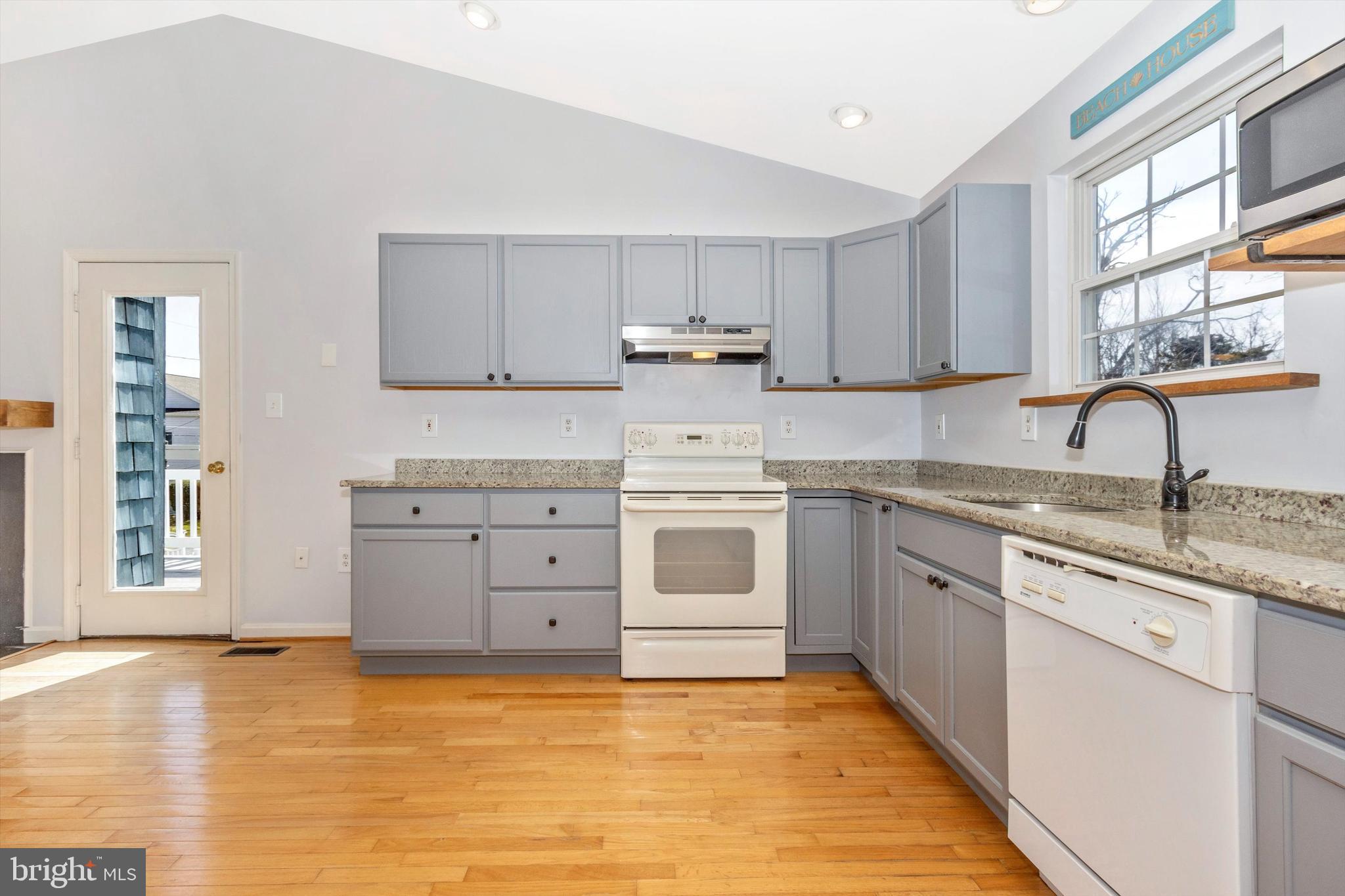 4718 B Oak Road Shady Side, MD 20764 - Photo 31 of 45 Gallery Image 31