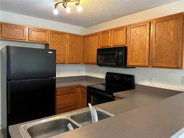 $2,000 | 12640 Somerset Oaks Street, Orlando, FL 32828