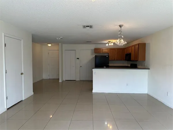 $2,000 | 12640 Somerset Oaks Street, Orlando, FL 32828