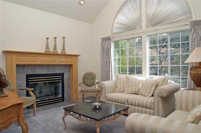 55 Rhinestone Terrace San Rafael, CA 94903 - Photo 3 of 13 Gallery Image 3