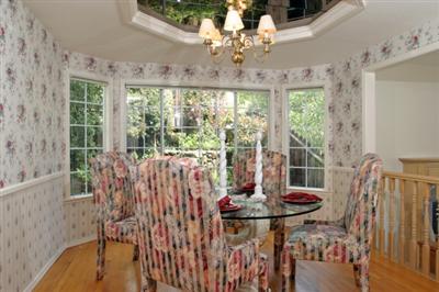 55 Rhinestone Terrace San Rafael, CA 94903 - Photo 4 of 13 Gallery Image 4